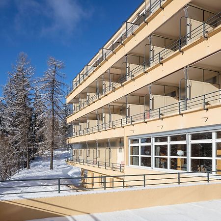 Crans-Montana Youth Hostel Exterior foto